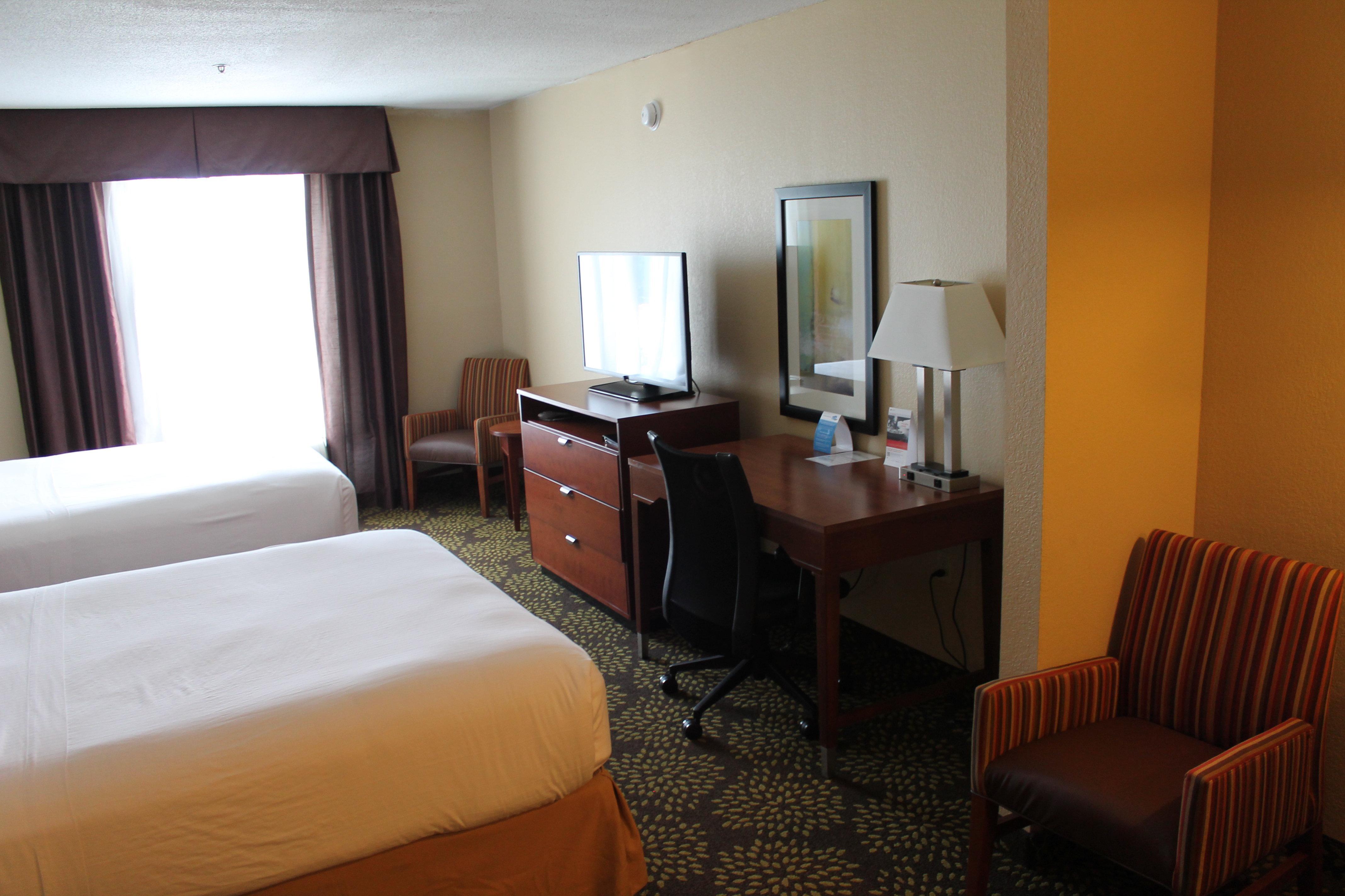 Holiday Inn Express Hotel & Suites Starkville, An Ihg Hotel מראה חיצוני תמונה