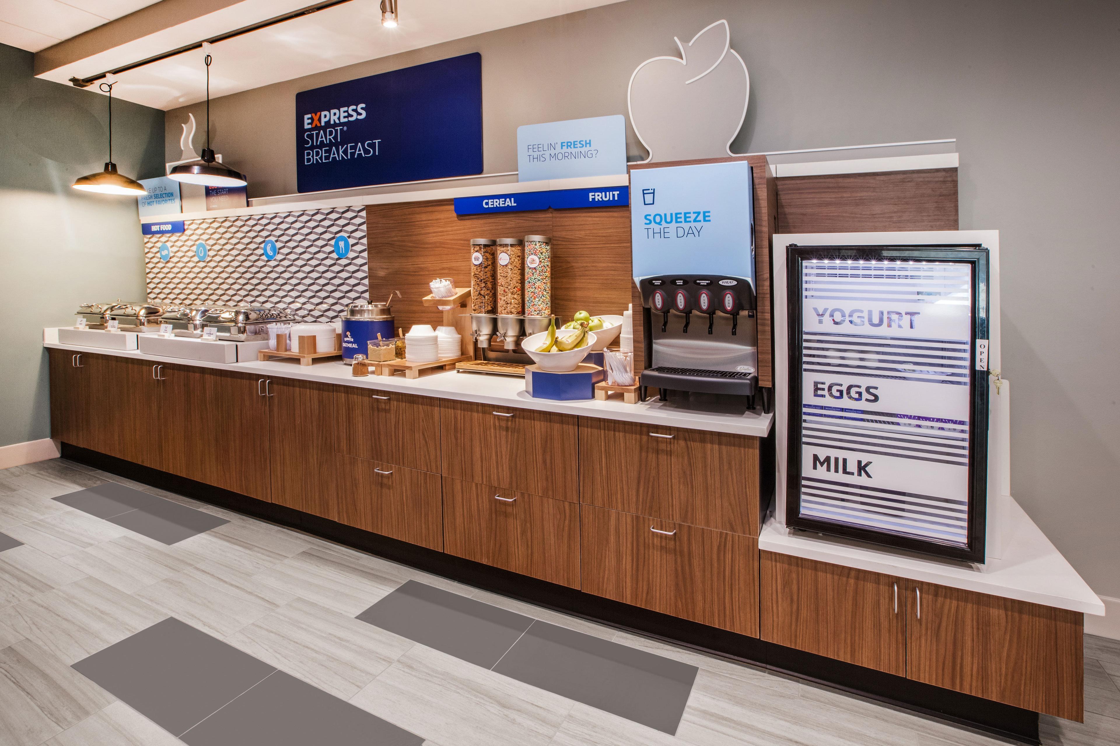 Holiday Inn Express Hotel & Suites Starkville, An Ihg Hotel מראה חיצוני תמונה