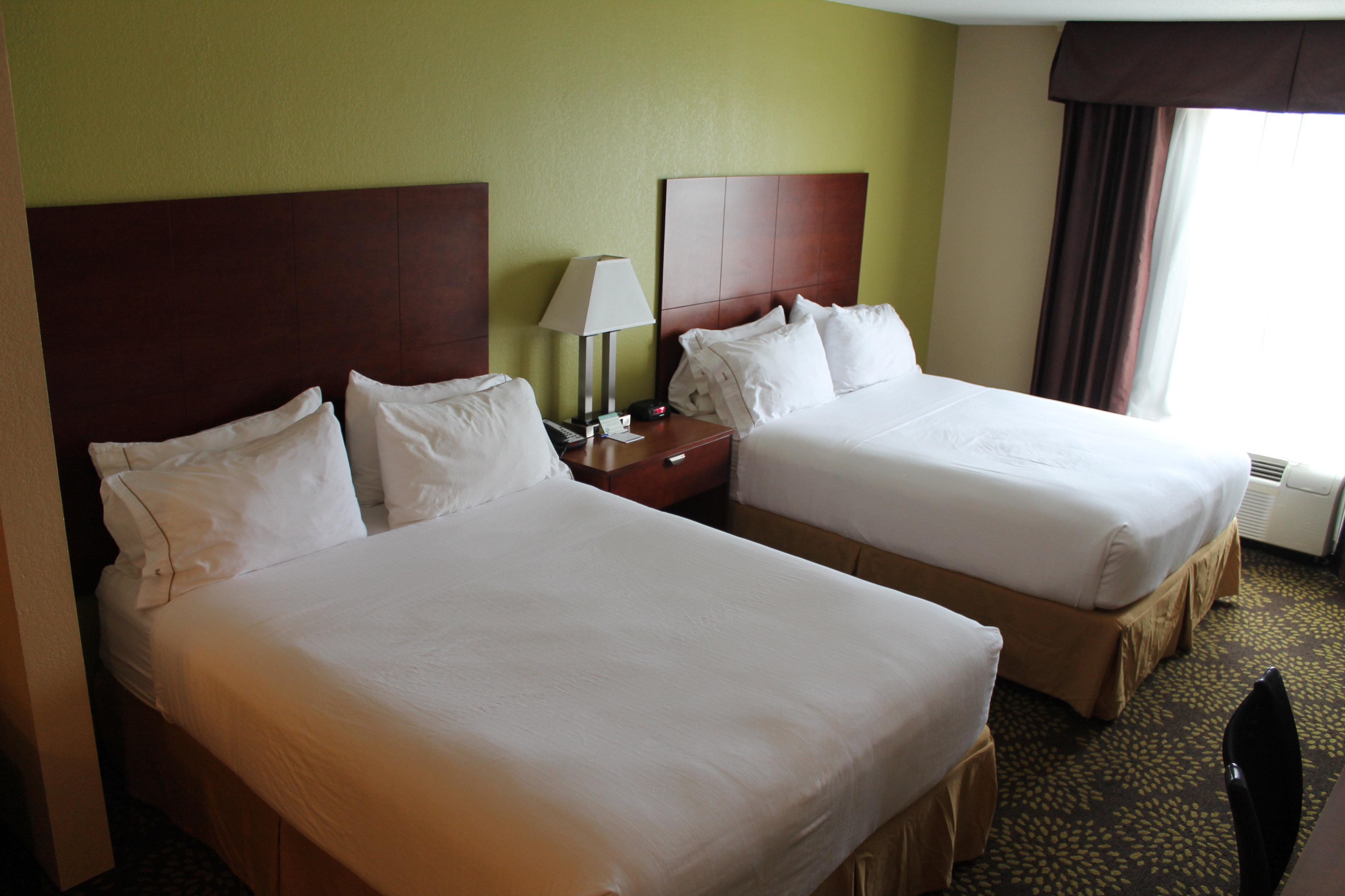 Holiday Inn Express Hotel & Suites Starkville, An Ihg Hotel מראה חיצוני תמונה