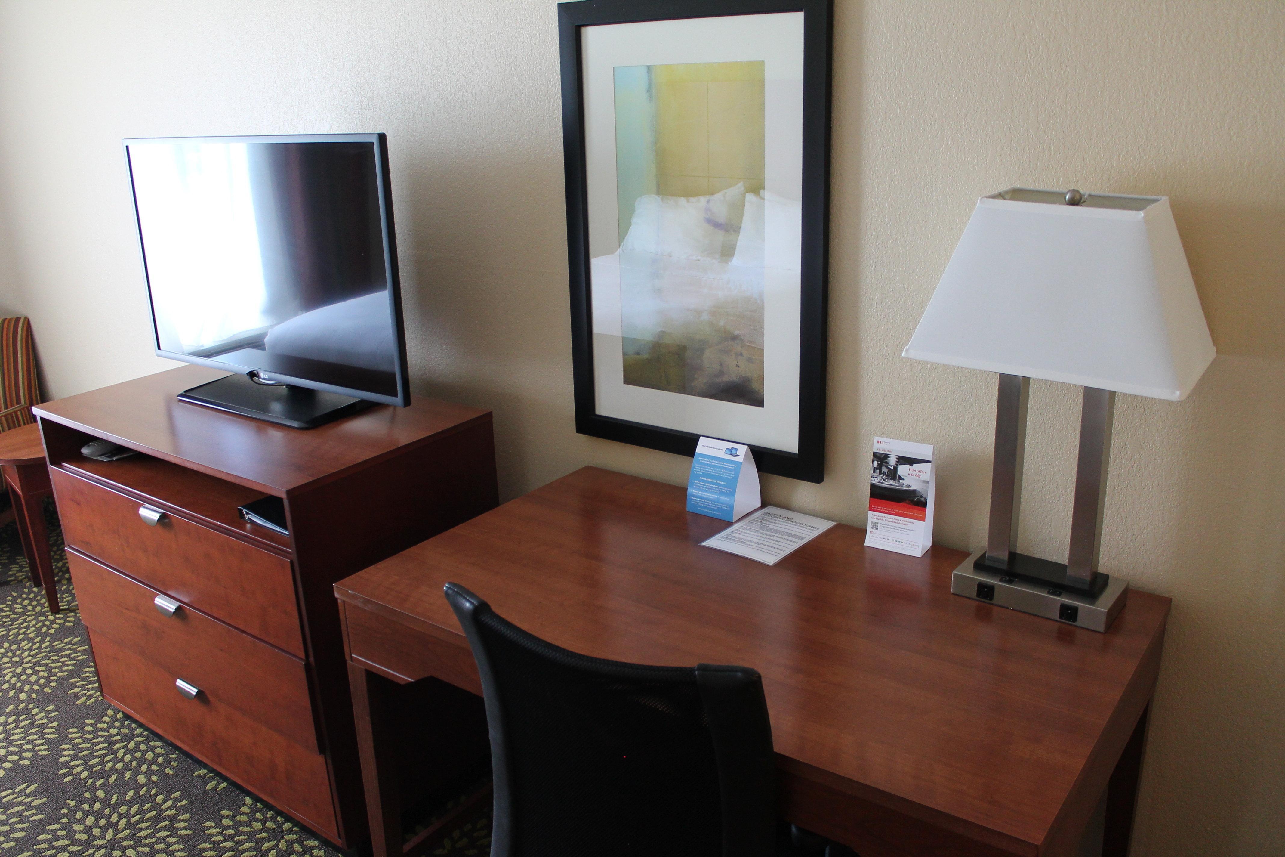 Holiday Inn Express Hotel & Suites Starkville, An Ihg Hotel מראה חיצוני תמונה