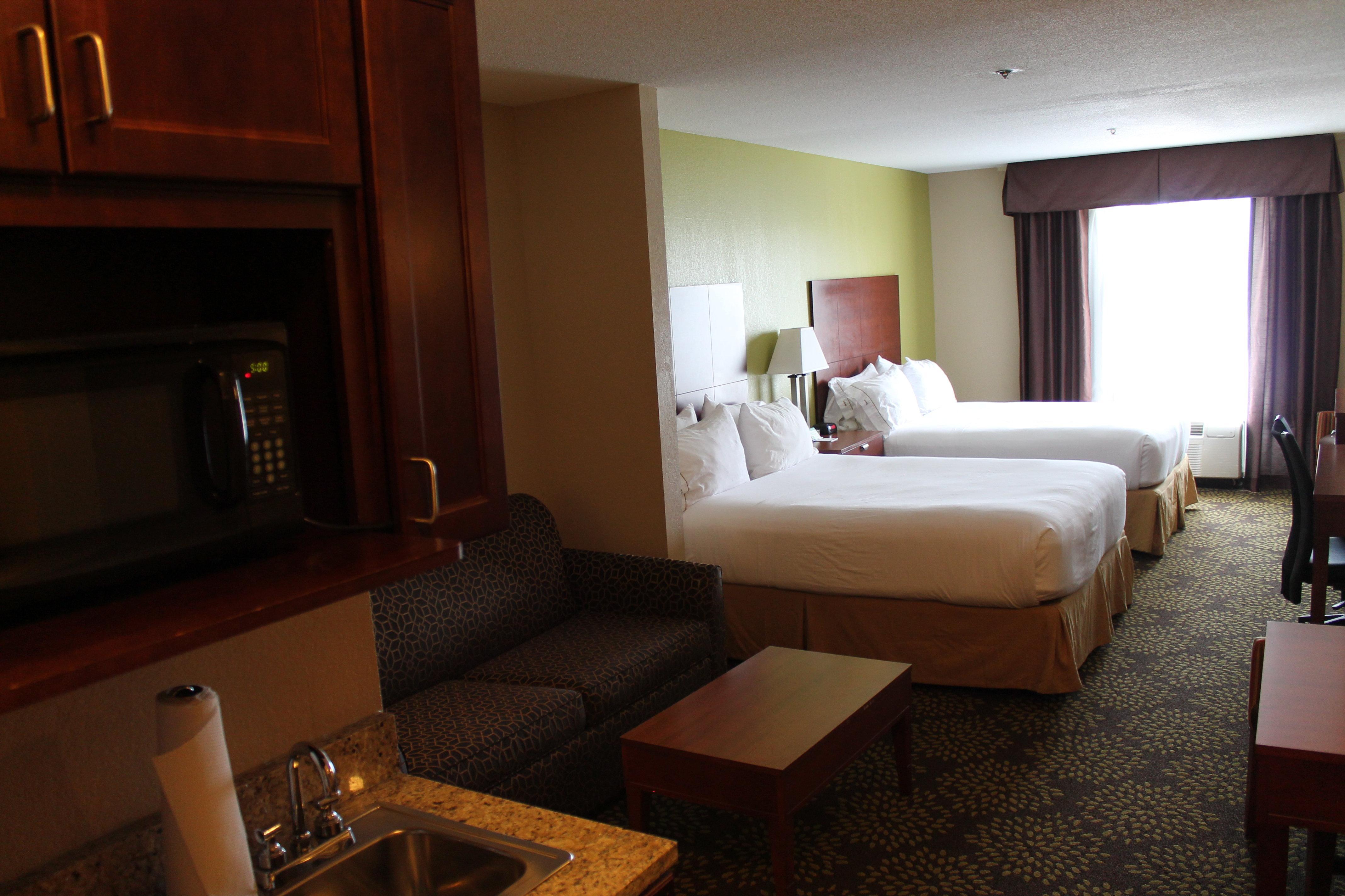 Holiday Inn Express Hotel & Suites Starkville, An Ihg Hotel מראה חיצוני תמונה