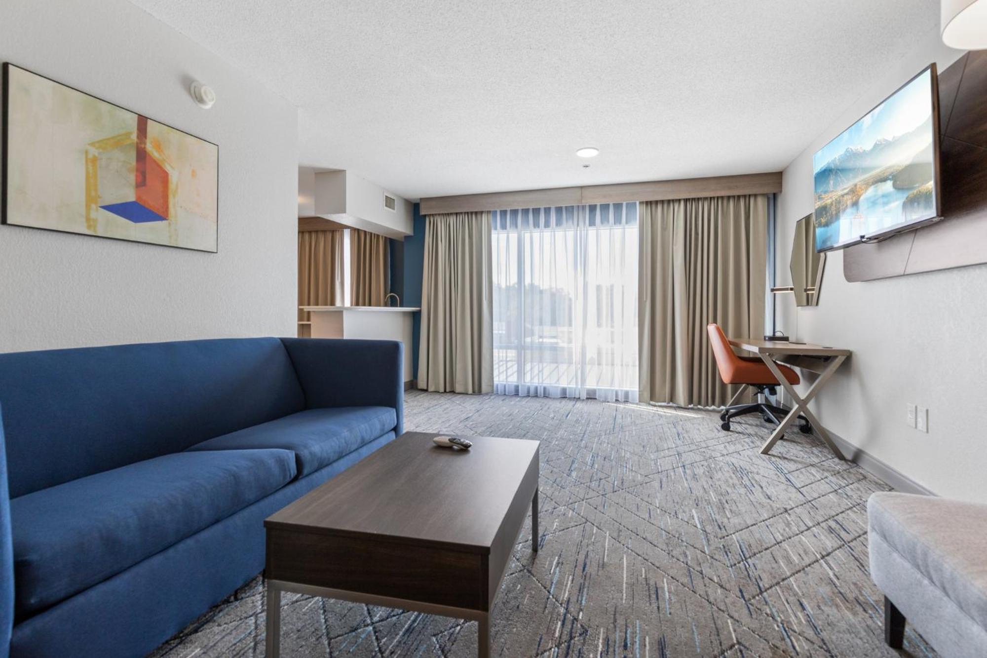 Holiday Inn Express Hotel & Suites Starkville, An Ihg Hotel מראה חיצוני תמונה