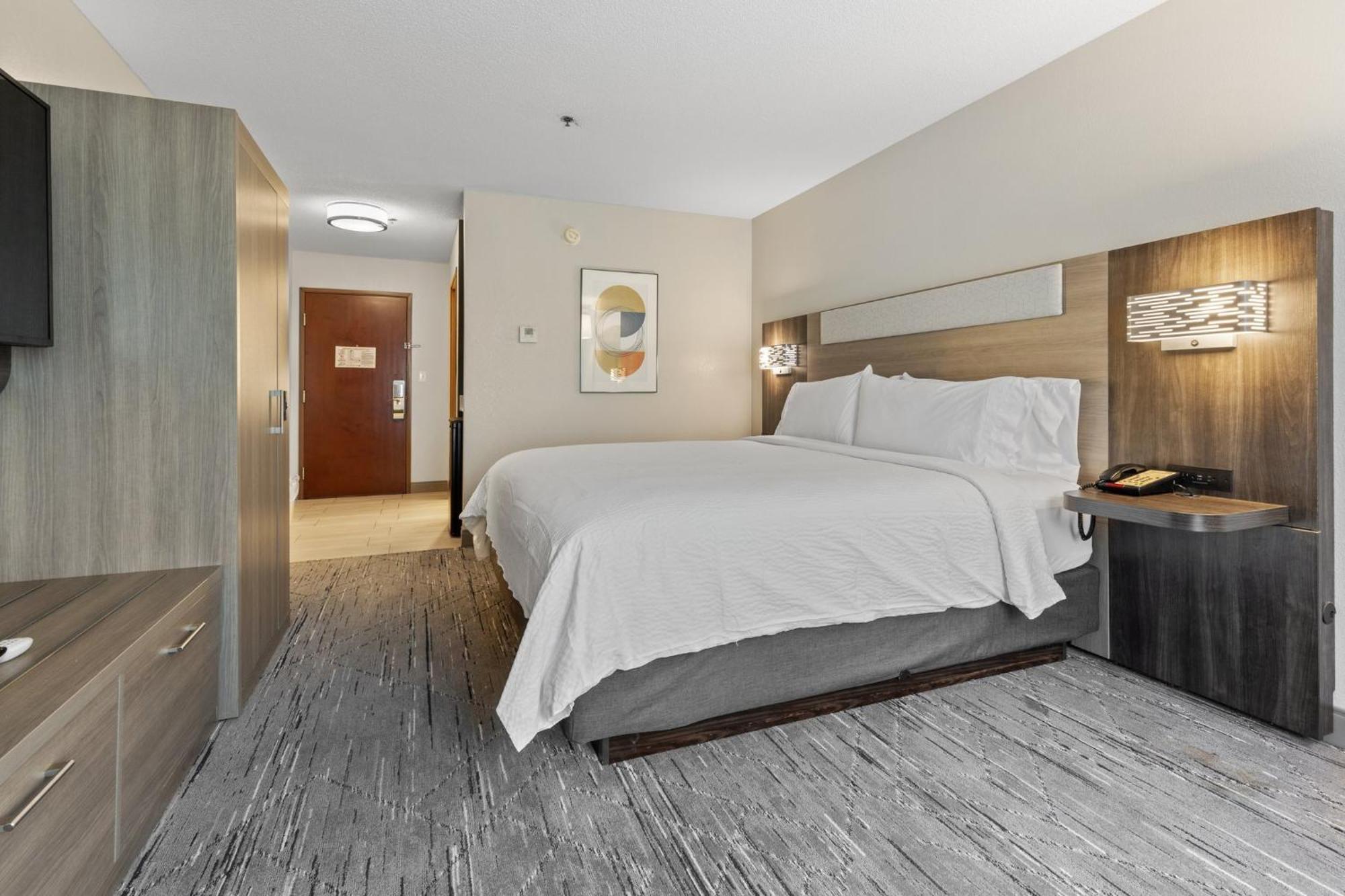 Holiday Inn Express Hotel & Suites Starkville, An Ihg Hotel מראה חיצוני תמונה