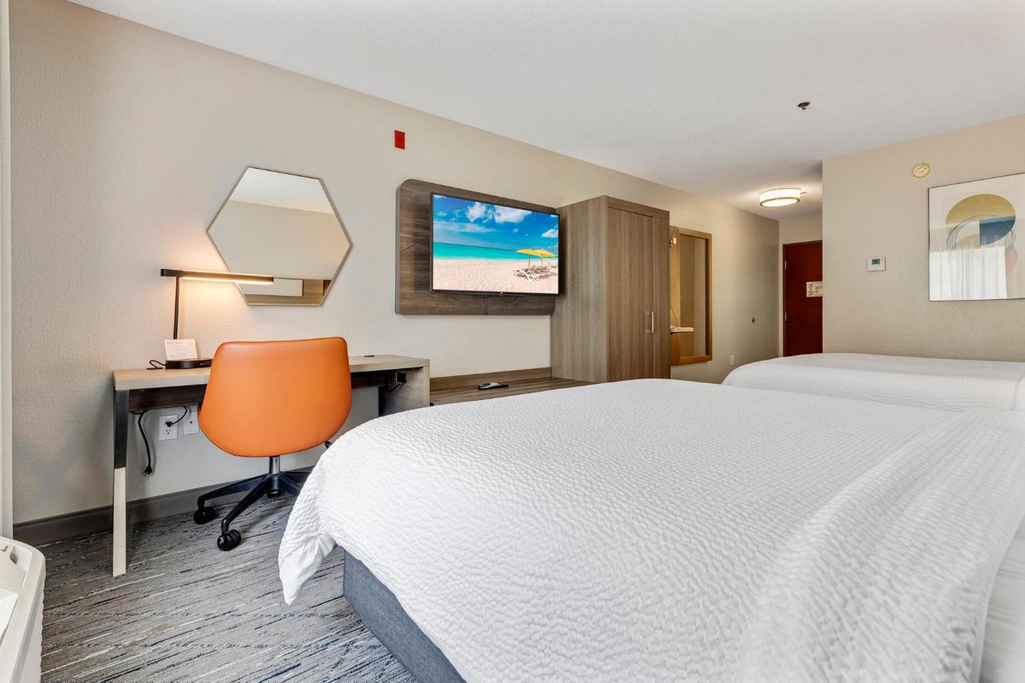 Holiday Inn Express Hotel & Suites Starkville, An Ihg Hotel מראה חיצוני תמונה